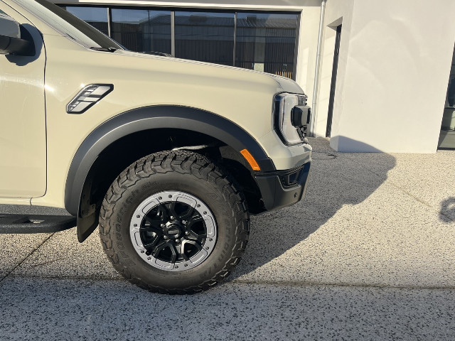 
                                                Voiture
                                                 Voiture 4x4 - Ford Ranger RAPTOR "R"  V6  410 CH - 99970€