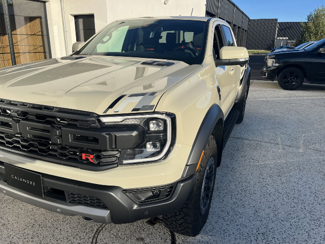 
                                                Voiture
                                                 Voiture 4x4 - Ford Ranger RAPTOR "R"  V6  410 CH - 99970€