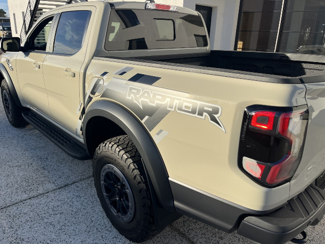 
                                                Voiture
                                                 Voiture 4x4 - Ford Ranger RAPTOR "R"  V6  410 CH - 99970€