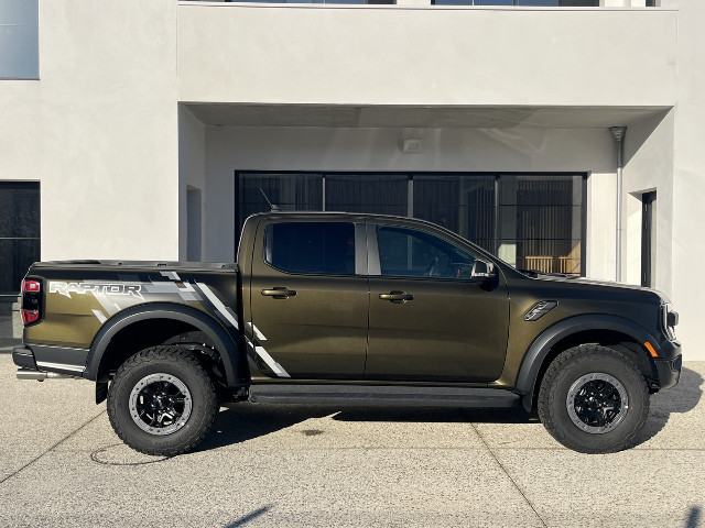 
                                                Voiture
                                                 Voiture 4x4 - Ford Ranger RAPTOR "R"  V6  410 CH - 99970€