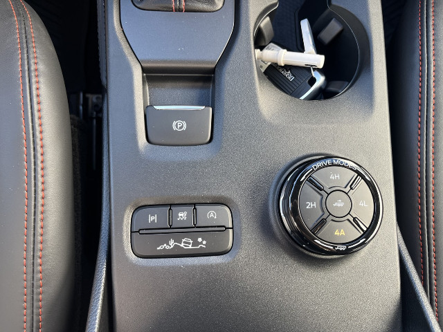 
                                                Voiture
                                                 Voiture 4x4 - Ford Ranger RAPTOR "R"  V6  410 CH - 99970€