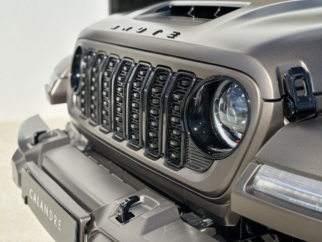 
                                                Voiture
                                                 Voiture 4x4 - Jeep Brute HYBRID - 159970€