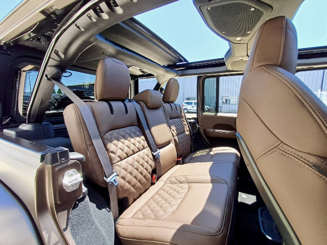 
                                                Voiture
                                                 Voiture 4x4 - Jeep Brute HYBRID - 159970€