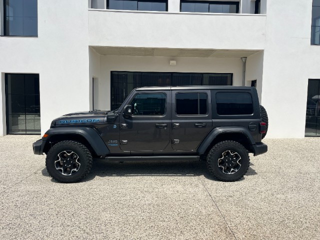 
                                                Voiture
                                                 Voiture 4x4 - Jeep Wrangler RUBICON 2.0 380 CH PHEV - 54970€