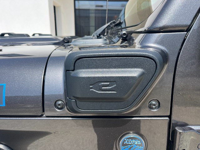 
                                                Voiture
                                                 Voiture 4x4 - Jeep Wrangler RUBICON 2.0 380 CH PHEV - 54970€