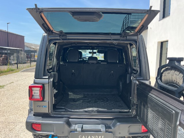 
                                                Voiture
                                                 Voiture 4x4 - Jeep Wrangler RUBICON 2.0 380 CH PHEV - 54970€