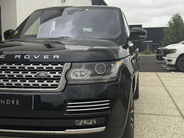 
                                                Voiture
                                                 Voiture 4x4 - Land Rover Range Rover AUTOBIOGRAPHY - 29970€