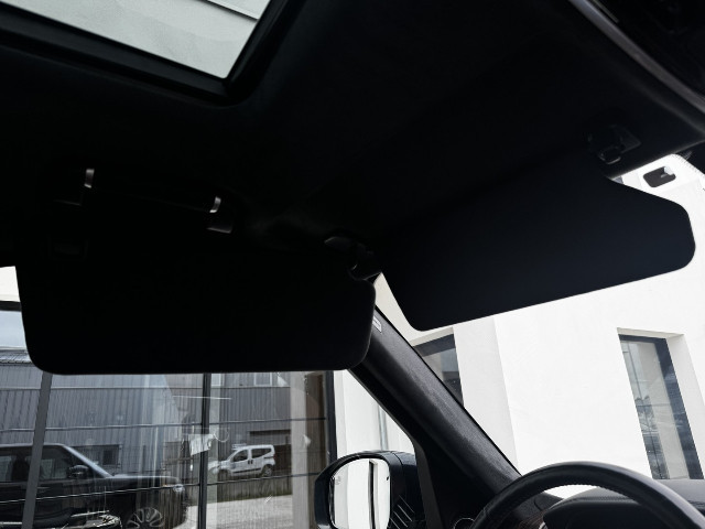 
                                                Voiture
                                                 Voiture 4x4 - Land Rover Range Rover AUTOBIOGRAPHY - 29970€