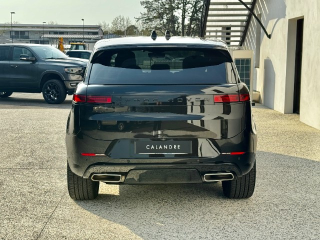 
                                                Voiture
                                                 Voiture 4x4 - Land Rover Range Rover P550 E PHEV AUTOBIOGRAPHY DYNAMIC - 139970€