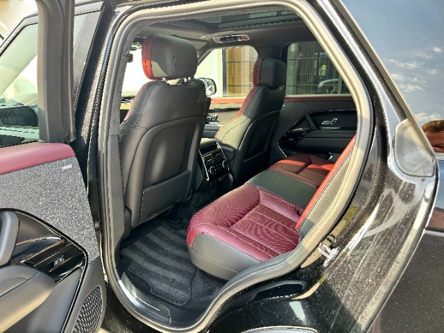 
                                                Voiture
                                                 Voiture 4x4 - Land Rover Range Rover P550 E PHEV AUTOBIOGRAPHY DYNAMIC - 139970€