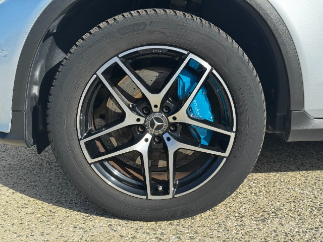 
                                                Voiture
                                                 Voiture 4x4 - Mercedes Glc 350 E 4MATIC - 26970€
