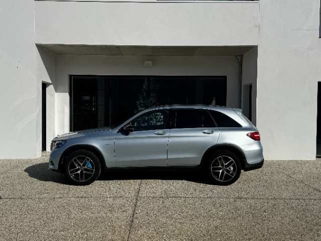 
                                                Voiture
                                                 Voiture 4x4 - Mercedes Glc 350 E 4MATIC - 26970€