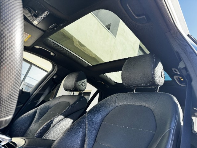 
                                                Voiture
                                                 Voiture 4x4 - Mercedes Glc 350 E 4MATIC - 26970€