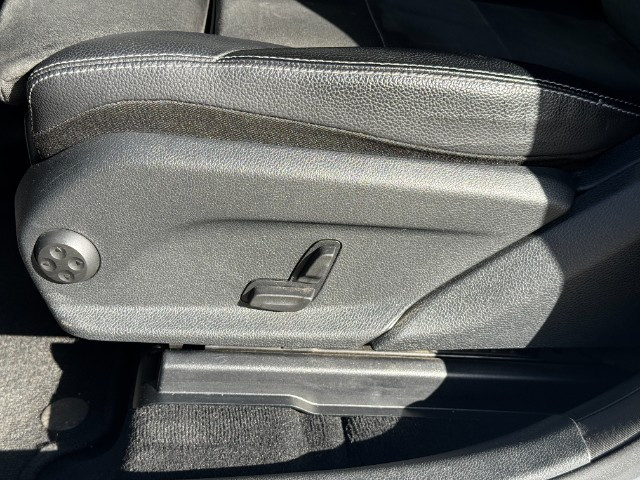 
                                                Voiture
                                                 Voiture 4x4 - Mercedes Glc 350 E 4MATIC - 26970€