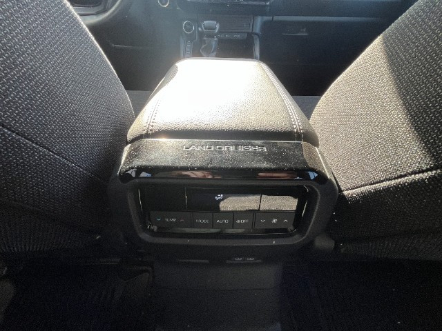 
                                                Voiture
                                                 Voiture 4x4 - Toyota Land Cruiser 1958 2.4L HYBRID - 98970€