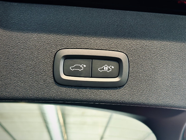 
                                                Voiture
                                                 Voiture 4x4 - Volvo C40 Recharge Twin 408 Ch Awd 1 EDITION PLUS - 44970€