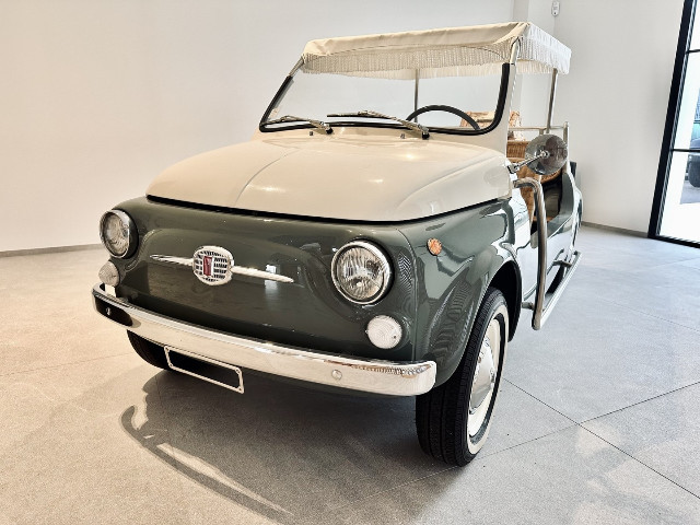
                                                Voiture
                                                 Voiture Berline - Fiat 500. JOLLY "LA SPIAGGINA" 1970 - 33970€