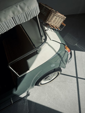 
                                                Voiture
                                                 Voiture Berline - Fiat 500. JOLLY "LA SPIAGGINA" 1970 - 33970€