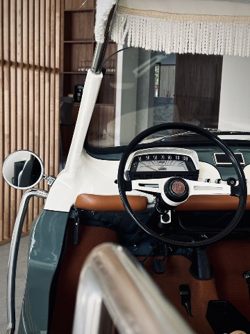 
                                                Voiture
                                                 Voiture Berline - Fiat 500. JOLLY "LA SPIAGGINA" 1970 - 33970€