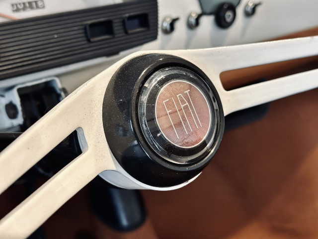 
                                                Voiture
                                                 Voiture Berline - Fiat 500. JOLLY "LA SPIAGGINA" 1970 - 33970€