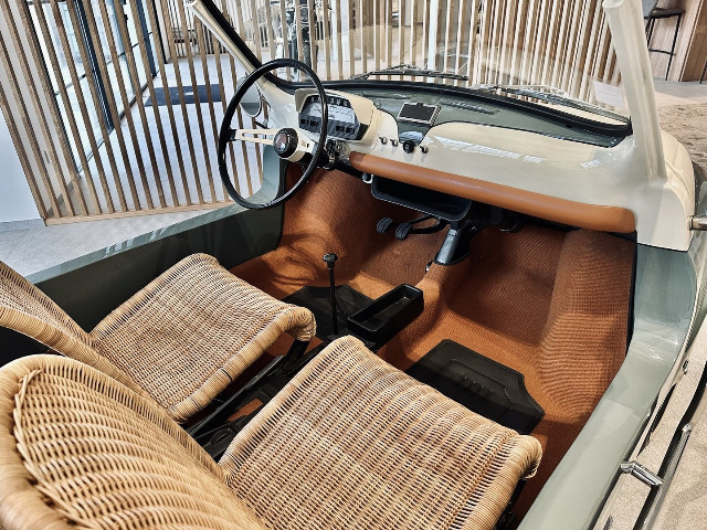 
                                                Voiture
                                                 Voiture Berline - Fiat 500. JOLLY "LA SPIAGGINA" 1970 - 33970€