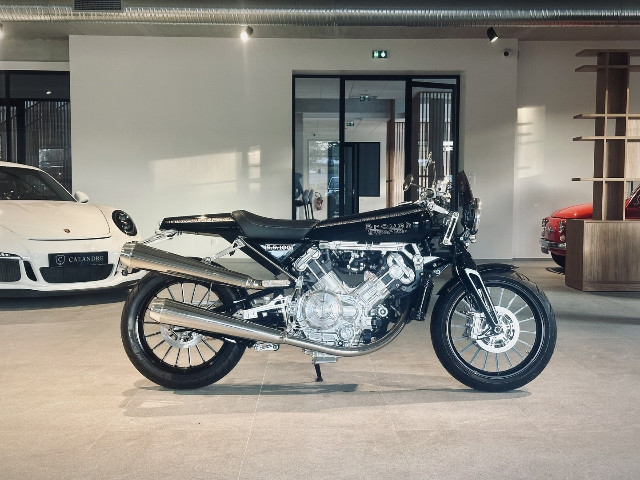 
                                                Voiture
                                                 Voiture Cabriolet - Brough Superior Anniversary . - 74970€