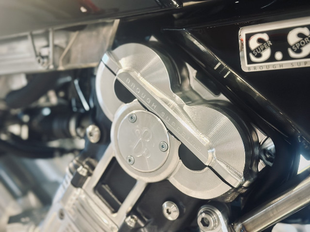 
                                                Voiture
                                                 Voiture Cabriolet - Brough Superior Anniversary . - 74970€