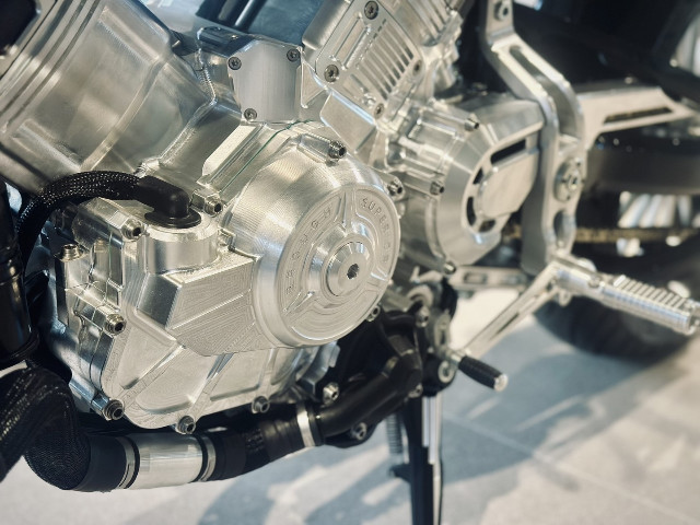 
                                                Voiture
                                                 Voiture Cabriolet - Brough Superior Anniversary . - 74970€