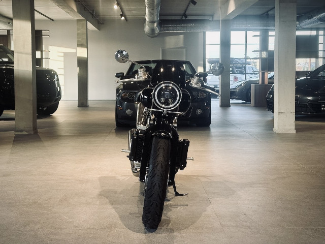 
                                                Voiture
                                                 Voiture Cabriolet - Brough Superior Anniversary . - 74970€