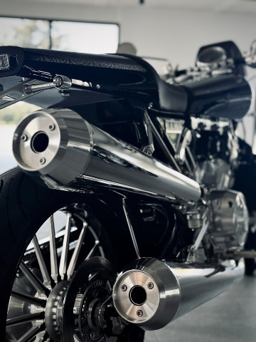 
                                                Voiture
                                                 Voiture Cabriolet - Brough Superior Anniversary . - 74970€