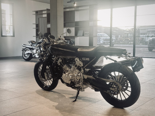 
                                                Voiture
                                                 Voiture Cabriolet - Brough Superior Anniversary . - 74970€