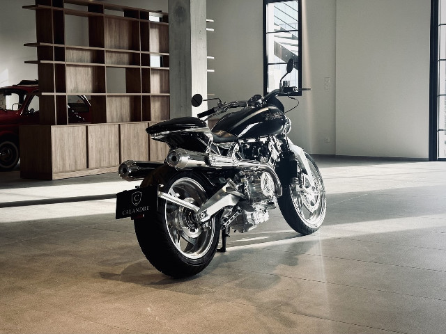 
                                                Voiture
                                                 Voiture Cabriolet - Brough Superior Lawrence Ultimate . - 74970€