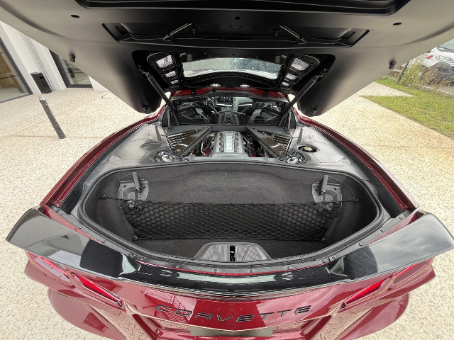 
                                                Voiture
                                                 Voiture Cabriolet - Chevrolet Corvette Convertible C8 STINGRAY 2LT 6.2L V8 - 114970€