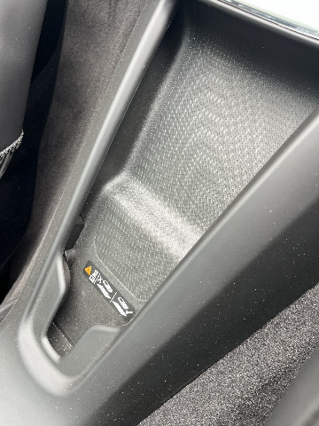 
                                                Voiture
                                                 Voiture Cabriolet - Chevrolet Corvette Convertible C8 STINGRAY 2LT 6.2L V8 - 114970€