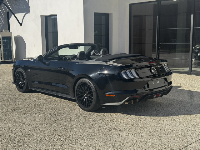 
                                                Voiture
                                                 Voiture Cabriolet - Ford Mustang CABRIOLET V8 5.0 BVA10 / GT - 51970€