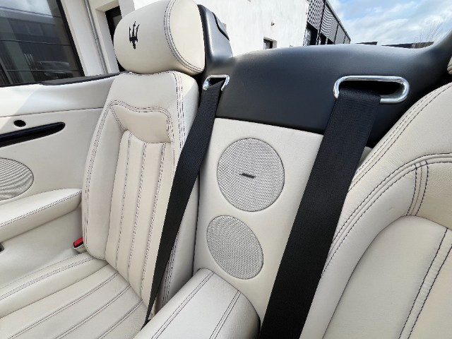 
                                                Voiture
                                                 Voiture Cabriolet - Maserati Granturismo Cabriolet 4.7L V8 440 CH BVA - 69970€