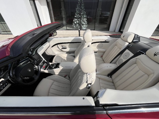 
                                                Voiture
                                                 Voiture Cabriolet - Maserati Granturismo Cabriolet 4.7L V8 440 CH BVA - 69970€