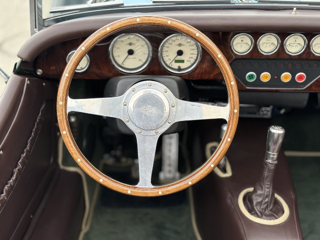 
                                                Voiture
                                                 Voiture Cabriolet - Morgan Roadster V6 3.0 . - 69970€