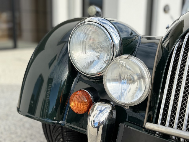 
                                                Voiture
                                                 Voiture Cabriolet - Morgan Roadster V6 3.0 . - 69970€