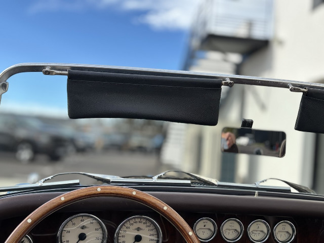 
                                                Voiture
                                                 Voiture Cabriolet - Morgan Roadster V6 3.0 . - 69970€