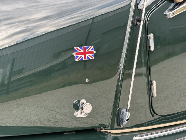 
                                                Voiture
                                                 Voiture Cabriolet - Morgan Roadster V6 3.0 . - 69970€