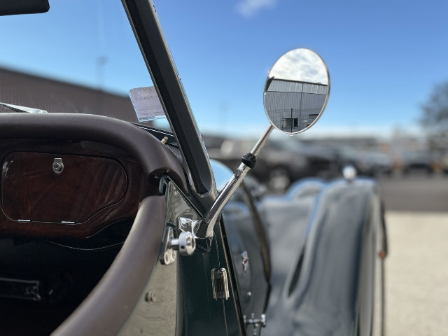 
                                                Voiture
                                                 Voiture Cabriolet - Morgan Roadster V6 3.0 . - 69970€