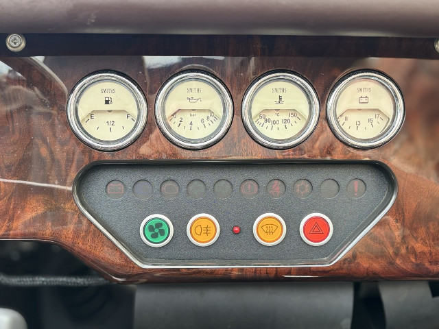 
                                                Voiture
                                                 Voiture Cabriolet - Morgan Roadster V6 3.0 . - 69970€