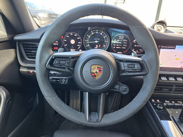 
                                                Voiture
                                                 Voiture Cabriolet - Porsche 911 (992) Cabriolet CARRERA 4 GTS 3.0 480 CH - 189970€