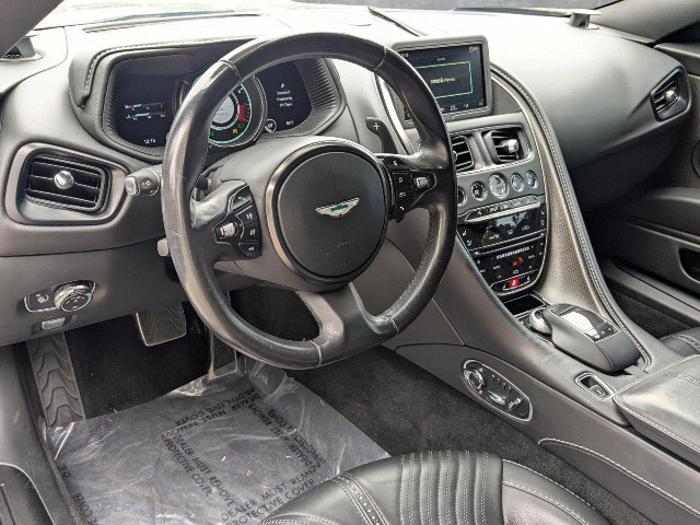 
                                                Voiture
                                                 Voiture Coupé - Aston Martin Db11 LAUNCH EDITION V12 5.2L - 146970€