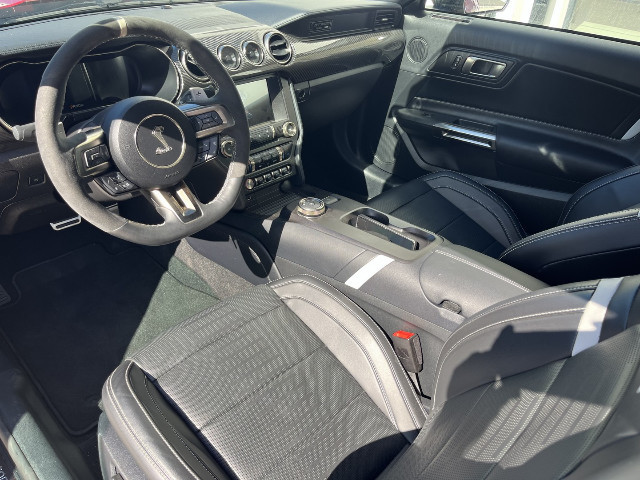 
                                                Voiture
                                                 Voiture Coupé - Ford Mustang Shelby GT 500 - 144970€