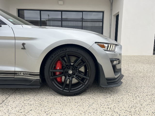
                                                Voiture
                                                 Voiture Coupé - Ford Mustang Shelby GT500 - 144970€