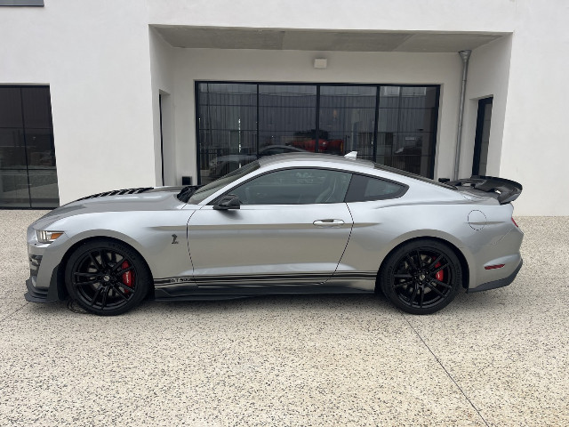 
                                                Voiture
                                                 Voiture Coupé - Ford Mustang Shelby GT500 - 147970€