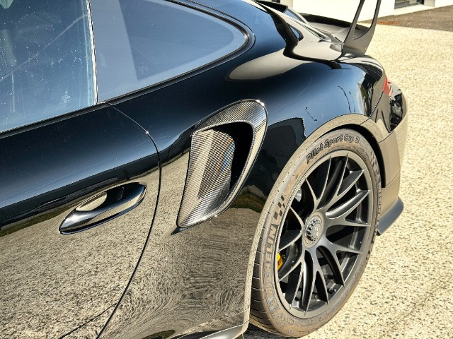
                                                Voiture
                                                 Voiture Coupé - Porsche 911 (991) GT2 RS - 459970€