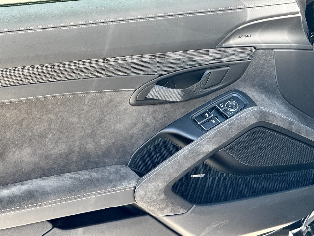 
                                                Voiture
                                                 Voiture Coupé - Porsche 911 (991) GT2 RS - 459970€